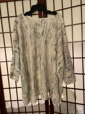 Loose fit Marble Print Women’s Pullover Top